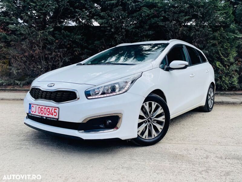 Alb Utilizat 2018 Kia Ceed Break | 7.990 EUR (Preț bun) - Imagine 1/4