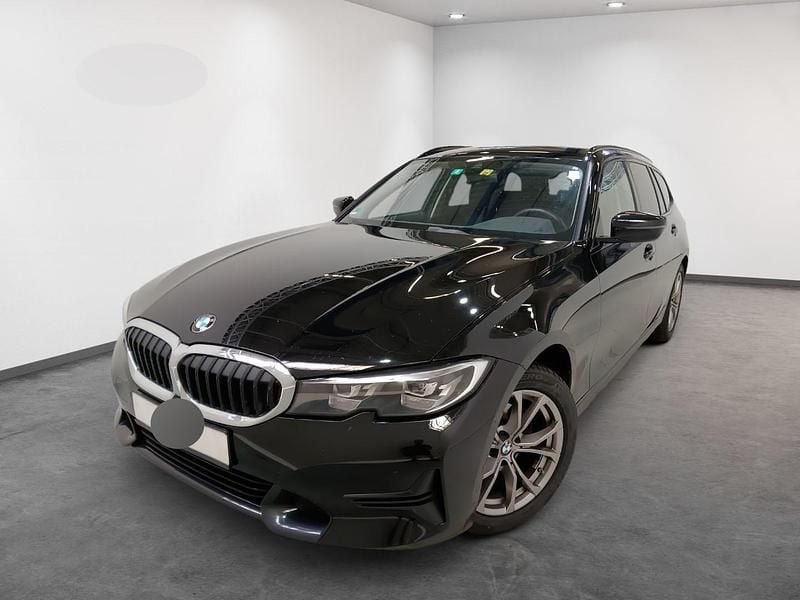Utilizat 2022 BMW 320 Sport Line Break | 29.818 EUR (Scump) - Imagine 1/1