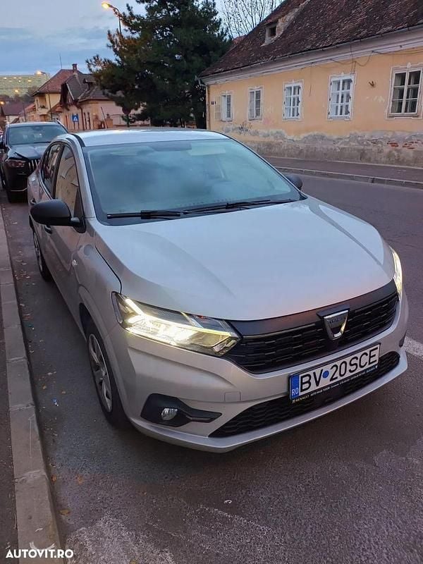 Culoaregri Utilizat 2022 Dacia Logan Essentiel Berlinǎ | 8.700 EUR (Preț bun) - Imagine 1/4