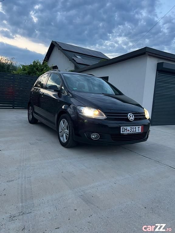 Utilizat 2014 VW Golf VII Berlinǎ | 7.350 EUR (Super Preț) - Imagine 1/4