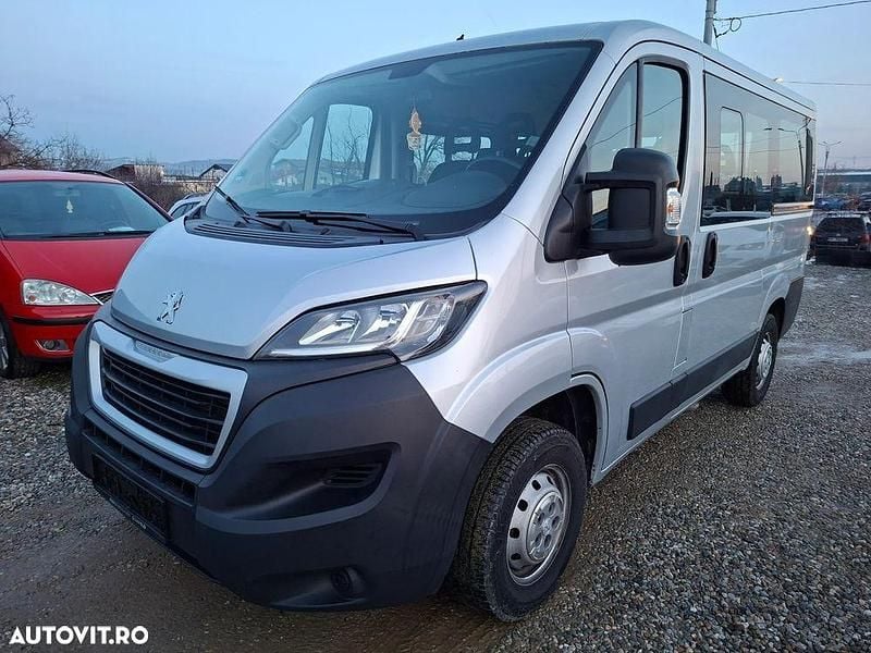 Culoareargint Utilizat 2018 Peugeot Boxer Van | 12.990 EUR (Preț OK) - Imagine 1/4