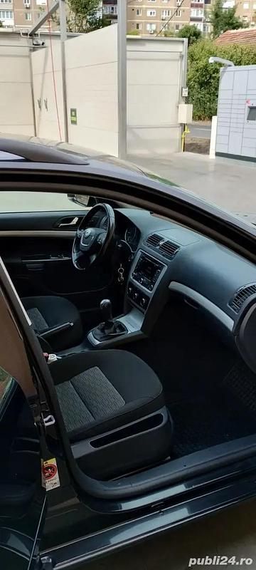 Second-hand Skoda Octavia 105 CP (77 kW) 2009 Negru Break