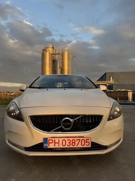 Second-hand Volvo V40 120 CP (88 kW) 2016 Hatchback
