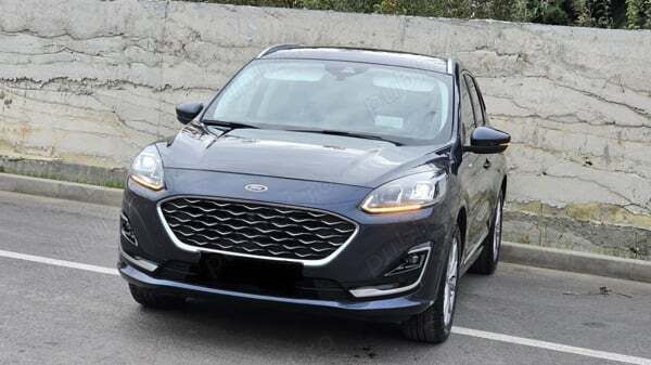 Albastru Utilizat 2020 Ford Kuga Vignale SUV | 22.500 EUR - Imagine 1/4