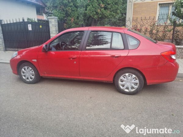 Roșu Utilizat 2013 Renault Clio IV Berlinǎ | 3.650 EUR - Imagine 1/4