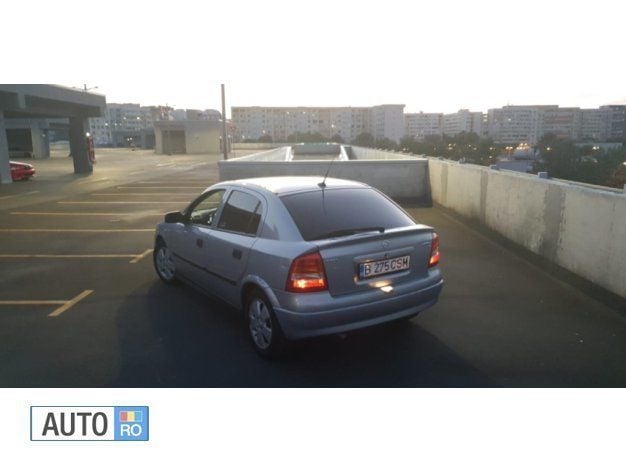 Second-hand Opel Astra 101 CP (74 kW) 2002 Gri Hatchback