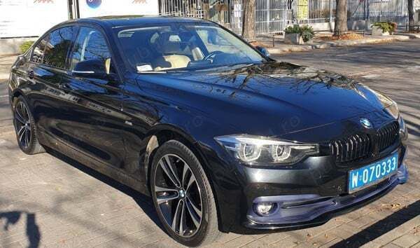 Negru Utilizat 2018 BMW 320 Sport Line Berlinǎ | 23.500 EUR (Preț OK) - Imagine 1/4