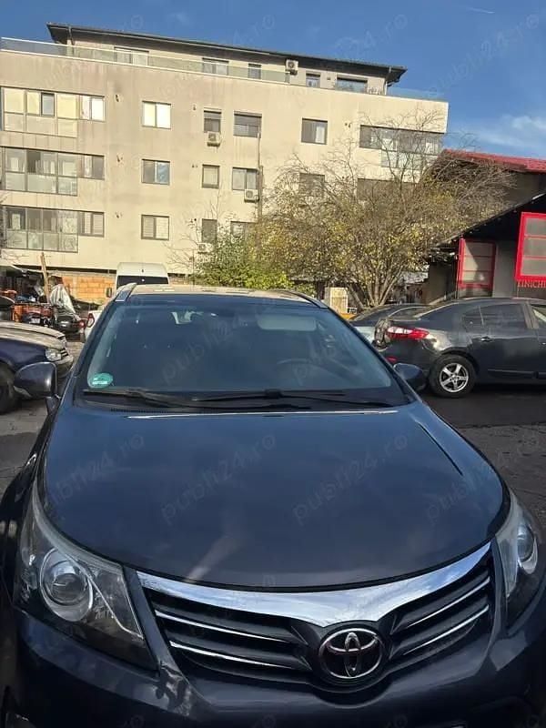 Utilizat 2015 Toyota Avensis Break | 9.200 EUR (Scump) - Imagine 1/4