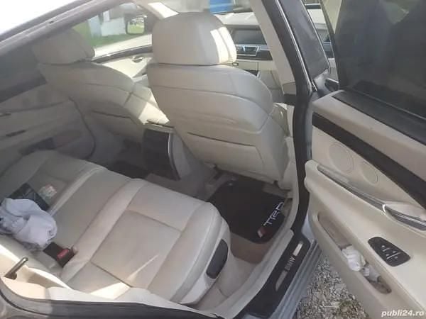 Utilizat 2012 BMW 530 Berlinǎ | 9.000 EUR (Super Preț) - Imagine 1/4