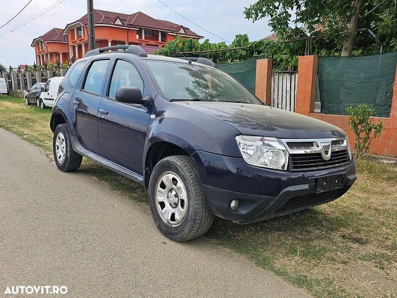 Albastru Utilizat 2012 Dacia Duster Lauréate SUV | 4.590 EUR (Preț bun) - Imagine 1/4