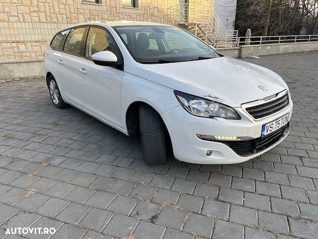 Second-hand Peugeot 308 Allure 120 CP (88 kW) 2015 Culoarealb Break