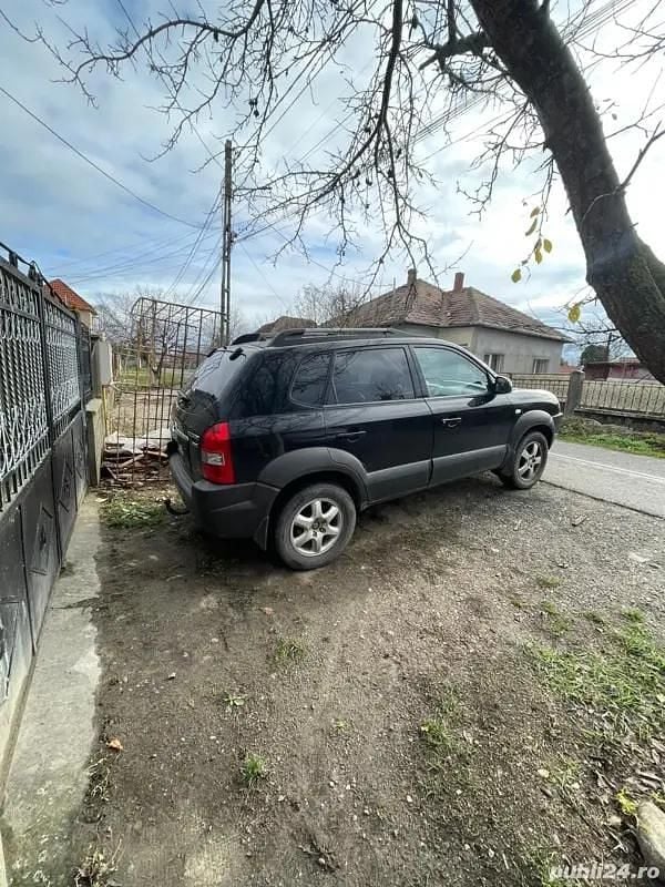 Utilizat 2006 Hyundai Tucson SUV | 1.900 EUR (Super Preț) - Imagine 1/4