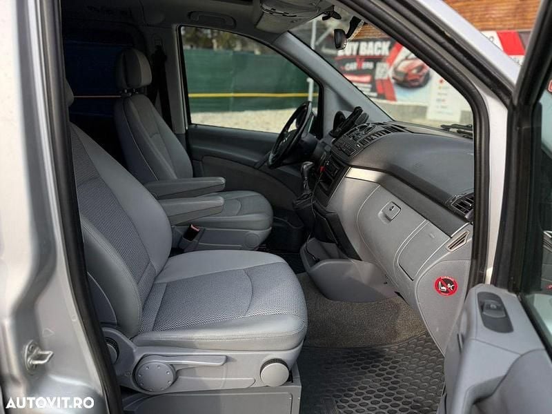 Second-hand Mercedes Viano Edition 150 CP (110 kW) 2006 Culoareargint Monovolum