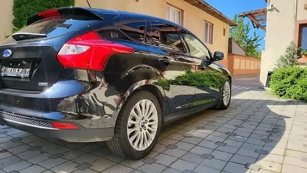 Negru Utilizat 2014 Ford Focus Trend Hatchback | 5.900 EUR (Preț OK) - Imagine 1/4