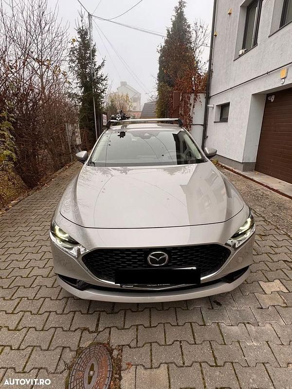 Culoarebej Utilizat 2023 Mazda 3 Berlinǎ | 21.499 EUR (Puțin scump) - Imagine 1/4
