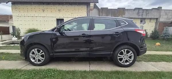 Negru Utilizat 2014 Nissan Qashqai SUV | 10.390 EUR (Preț OK) - Imagine 1/4