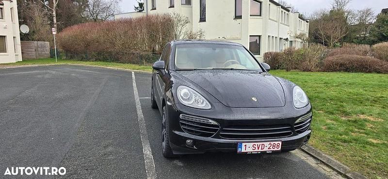Second-hand Porsche Cayenne Platinum Edition 245 CP (180 kW) 2014 Culoarenegru SUV