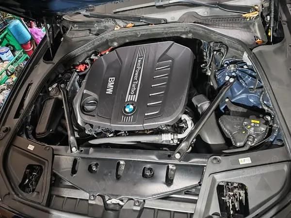 Second-hand BMW 530 M Sport 258 CP (189 kW) 2016 Albastru Berlinǎ