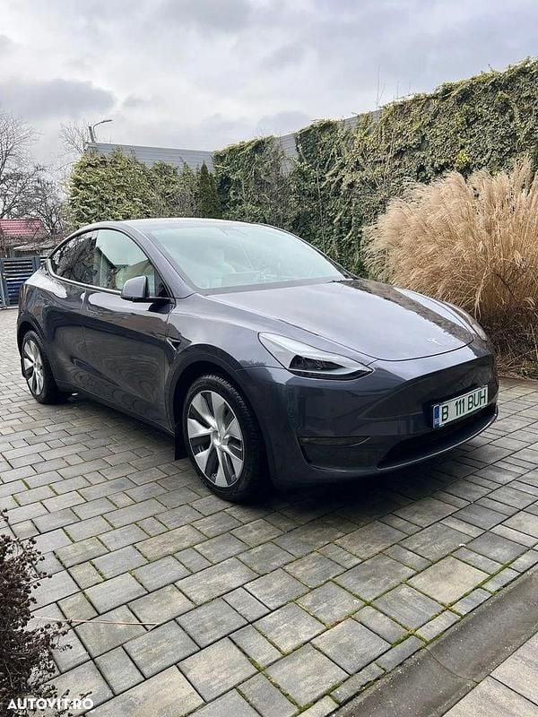 Second-hand Tesla Model Y Long Range AWD 258 kW (351 CP) 2021 Culoaregri SUV