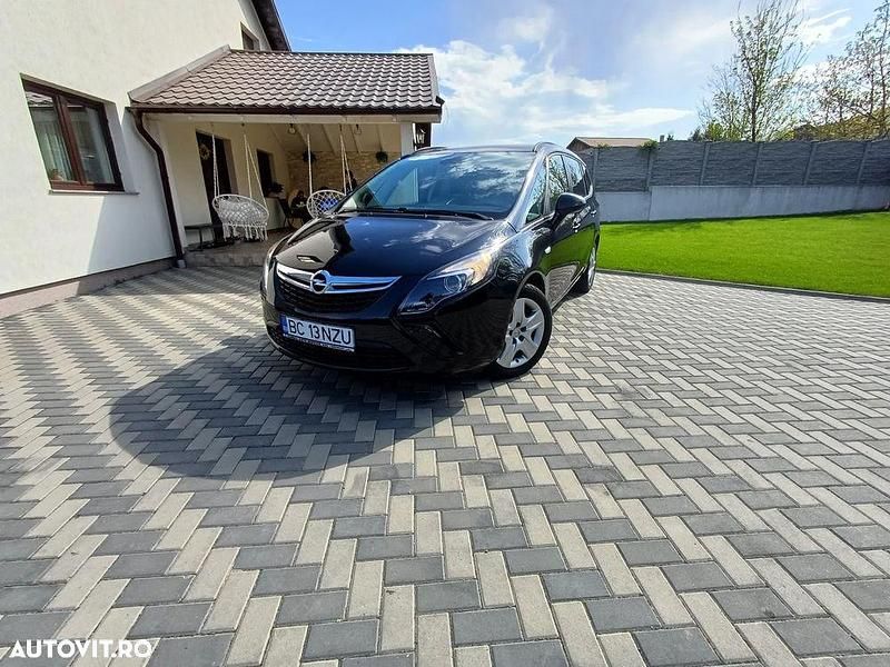 Culoarenegru Utilizat 2015 Opel Zafira Business Edition Monovolum | 6.700 EUR (Preț OK) - Imagine 1/4