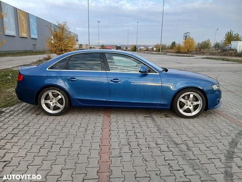 Second-hand Audi A4 211 CP (155 kW) 2009 Culoarealbastru Berlinǎ
