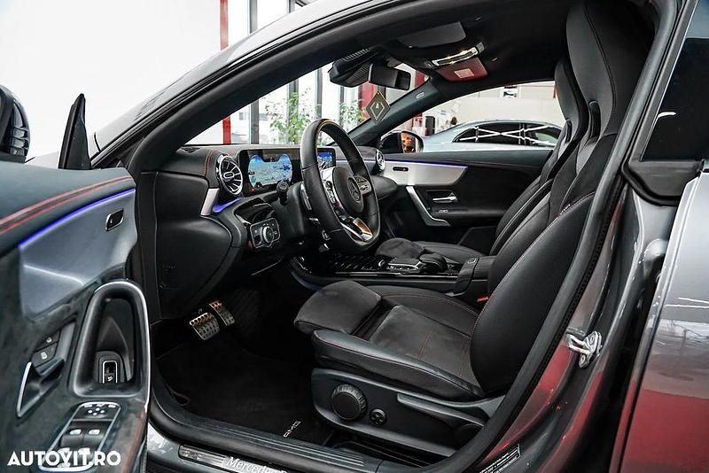 Second-hand Mercedes CLA200 AMG line 163 CP (119 kW) 2020 Culoaregri Berlinǎ