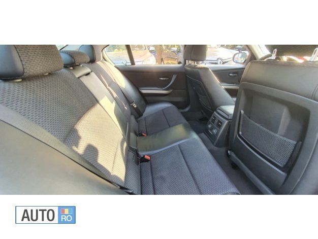 Second-hand BMW 320 143 CP (105 kW) 2009 Gri Berlinǎ