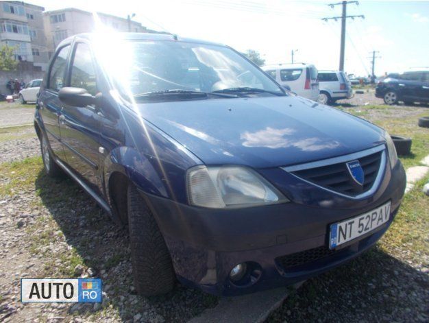 Second-hand Dacia Logan 90 CP (66 kW) 2006 Albastru marin Berlinǎ