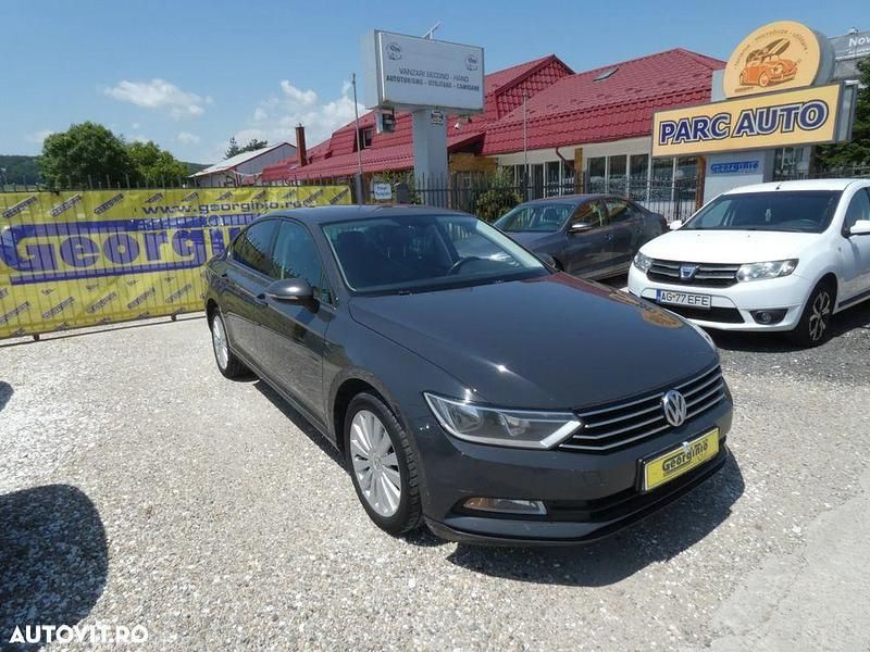 Culoaregri Utilizat 2016 VW Passat Comfortline Break | 9.990 EUR (Preț OK) - Imagine 1/4