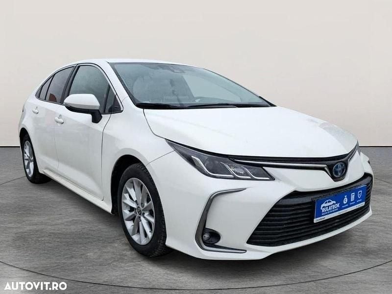 Second-hand Toyota Corolla 125 CP (91 kW) 2022 Culoarealb Berlinǎ