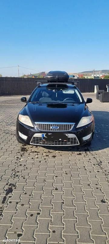 Culoarenegru Utilizat 2010 Ford Mondeo Titanium Break | 4.100 EUR (Preț OK) - Imagine 1/4