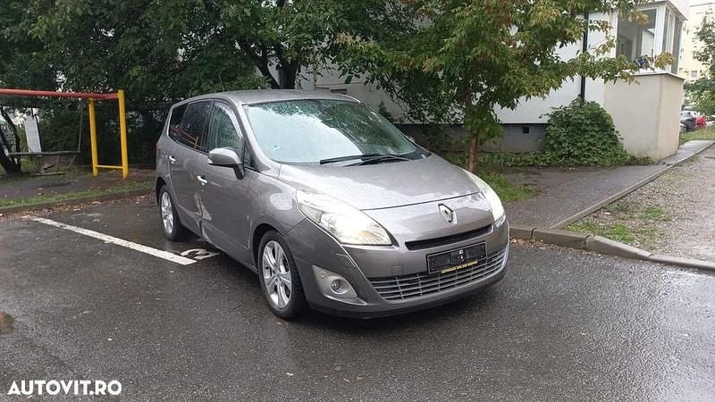 Culoaregri Utilizat 2010 Renault Grand Scénic III Luxe Monovolum | 3.950 EUR (Preț OK) - Imagine 1/4