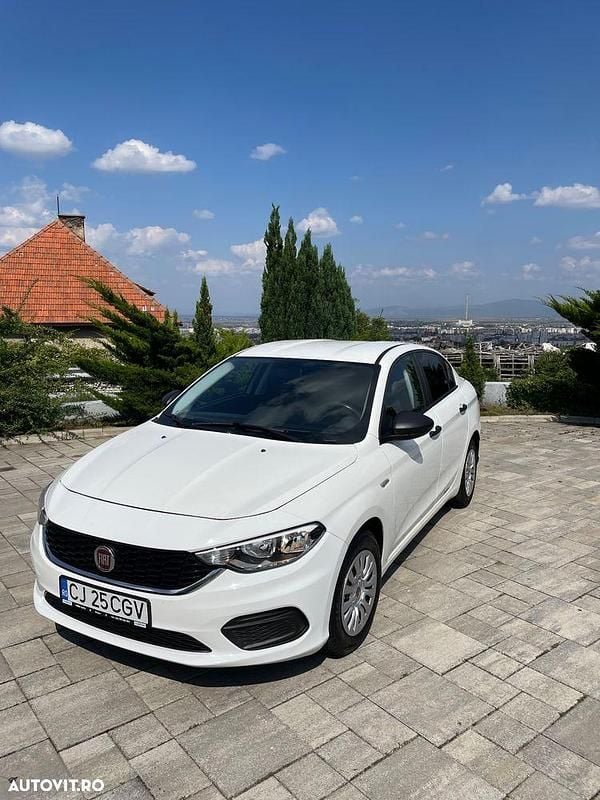 Alb Utilizat 2020 Fiat Tipo Berlinǎ | 6.900 EUR (Preț OK) - Imagine 1/4