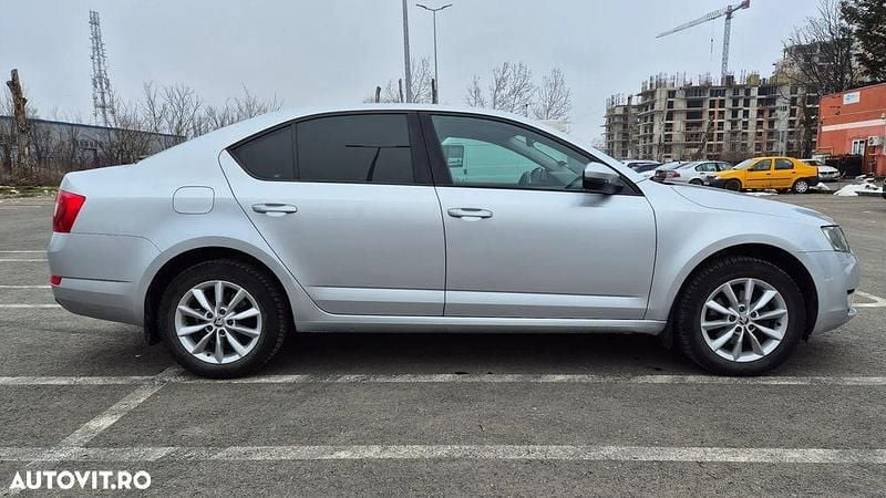 Second-hand Skoda Octavia Ambition 150 CP (110 kW) 2016 Culoaregri Hatchback