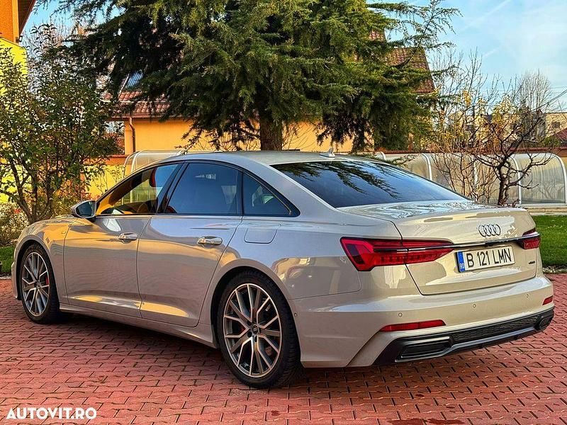 Second-hand Audi A6 S-Line 367 CP (269 kW) 2022 Culoaregri Berlinǎ
