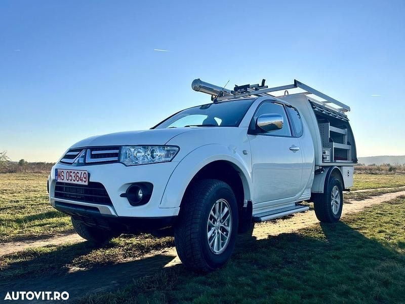 Culoarealb Utilizat 2015 Mitsubishi L200 Plus Pickup | 16.300 EUR (Scump) - Imagine 1/4
