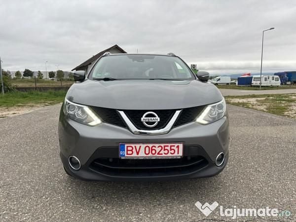 Gri Utilizat 2015 Nissan Qashqai 360º SUV | 7.701 EUR (Preț bun) - Imagine 1/4