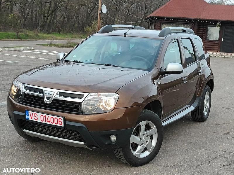 Culoaremaro Utilizat 2011 Dacia Duster Prestige SUV | 6.800 EUR (Preț OK) - Imagine 1/4