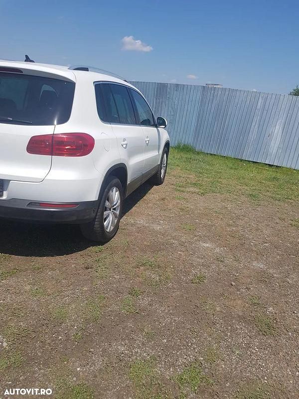 Culoarealb Utilizat 2012 VW Tiguan Life SUV | 92.200 EUR - Imagine 1/4