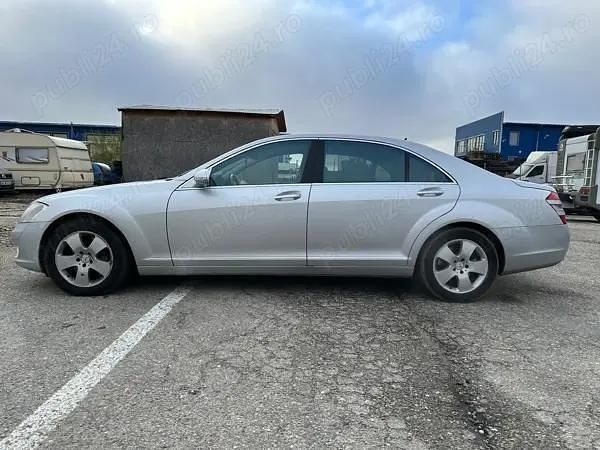 Second-hand Mercedes S500 388 CP (285 kW) 2006 Berlinǎ