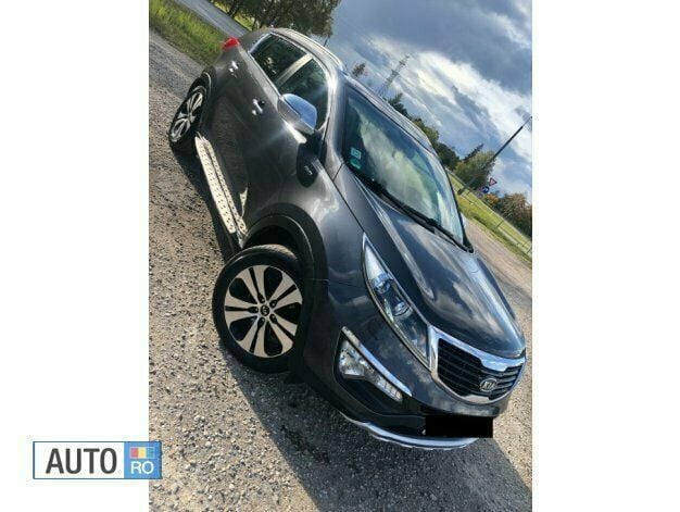 Second-hand Kia Sportage 115 CP (84 kW) 2012 Negru SUV
