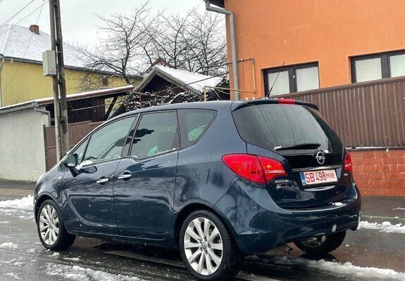 Second-hand Opel Meriva 75 CP (55 kW) 2013 Albastru Monovolum