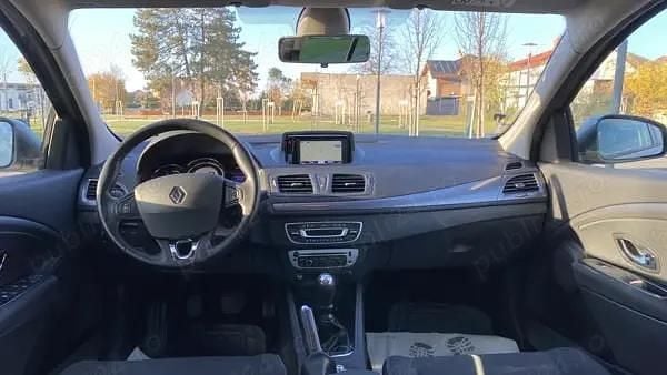 Utilizat 2015 Renault Mégane GrandTour LIMITED Break | 5.250 EUR (Preț bun) - Imagine 1/4