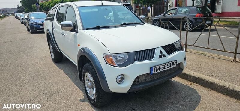 Alb Utilizat 2009 Mitsubishi L200 Pickup | 11.200 EUR (Scump) - Imagine 1/4
