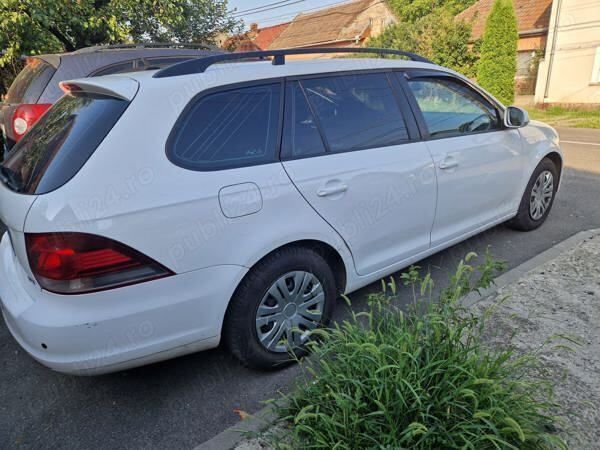 Alb Utilizat 2012 VW Golf VI Break | 3.800 EUR (Super Preț) - Imagine 1/2