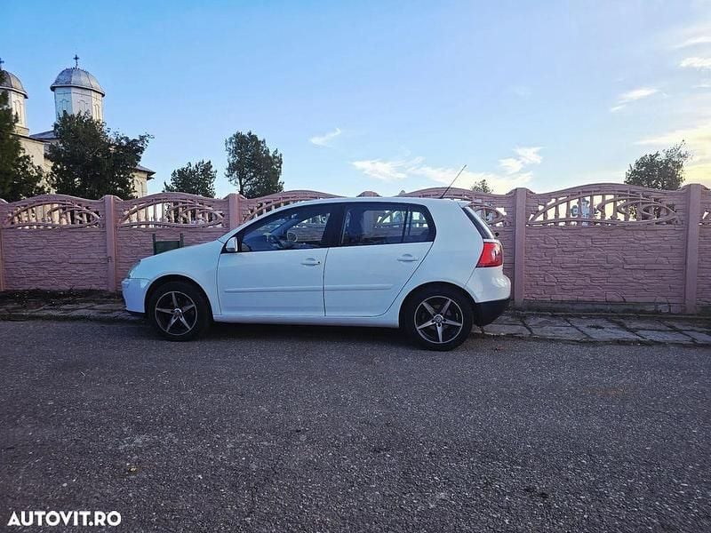 Culoarealb Utilizat 2009 VW Golf VI Hatchback | 3.000 EUR (Preț bun) - Imagine 1/4