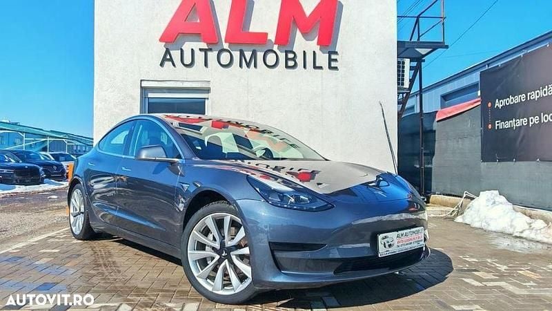 Second-hand Tesla Model 3 Standard Range Plus 239 kW (325 CP) 2021 Culoaregri Berlinǎ