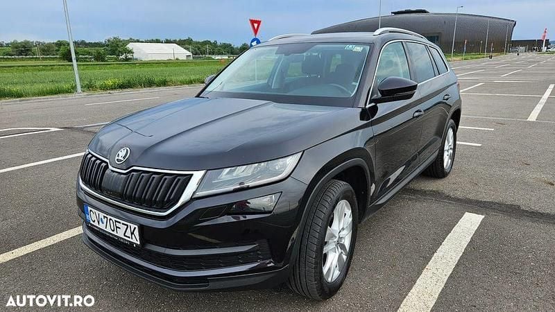 Culoarenegru Utilizat 2018 Skoda Kodiaq Style SUV | 19.500 EUR (Preț OK) - Imagine 1/4