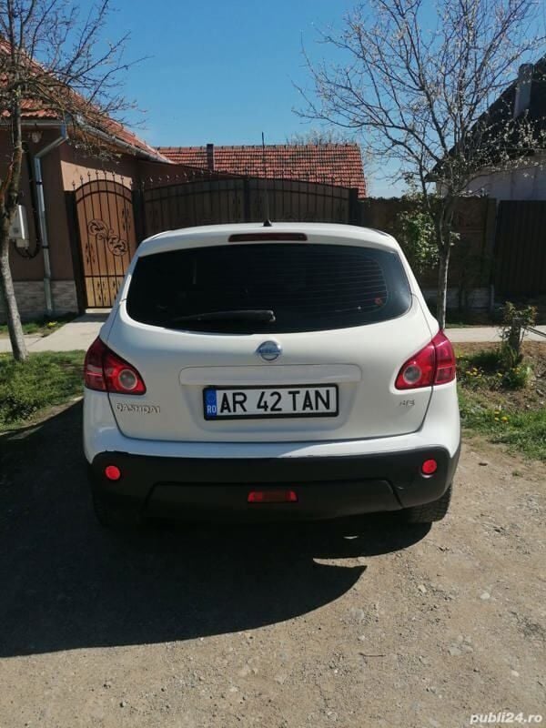 Utilizat 2010 Nissan Qashqai SUV | 5.200 EUR - Imagine 1/4