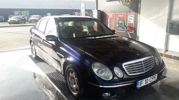 Utilizat 2003 Mercedes 220 Berlinǎ | 2.900 EUR - Imagine 1/3